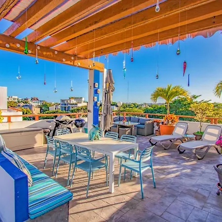 Penthouse Wayak 302 - Luxury, Private Pool, Maid Service, High End Art - At Quadra Alea